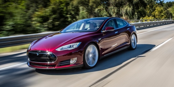 Что такое полноприводная Tesla Model D и почему о ней все говорят?